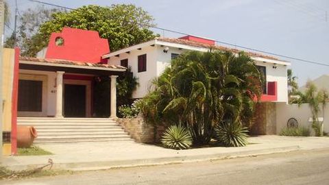 Renta mensual de Casa con Alberca Jacuzzi Garage en Mérida Yucatán (Jardines  de Mérida, Mérida, Yucatán) | Melrom 16538