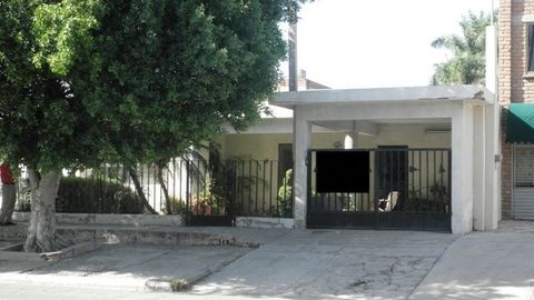 Venta de Casa en Los Mochis Sinaloa (AVE. BENITO JUAREZ #726 PTE, SECTOR  CENTRO.) | Melrom 61217